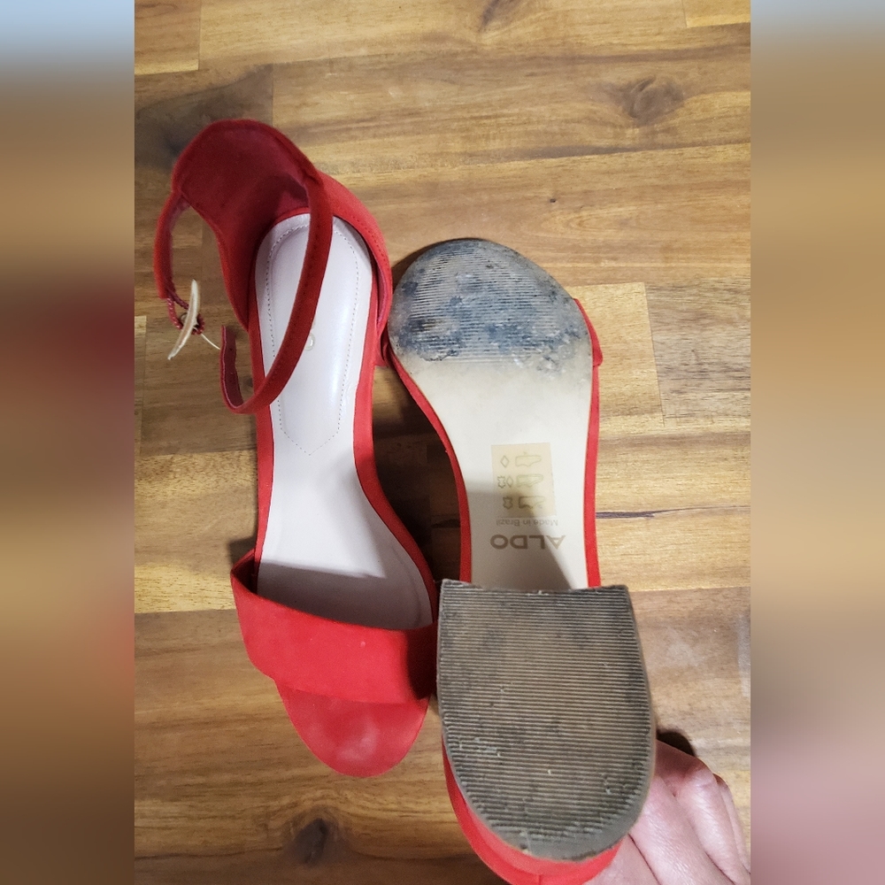 Sandals - Picture 2 of 2